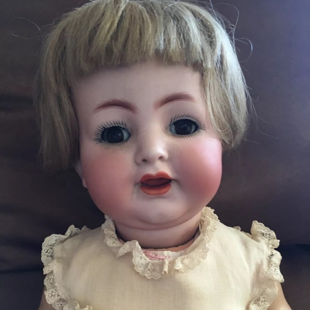 Simon & Halbig 126 German Bisque Antique Doll Sleepy Eyes Antique
